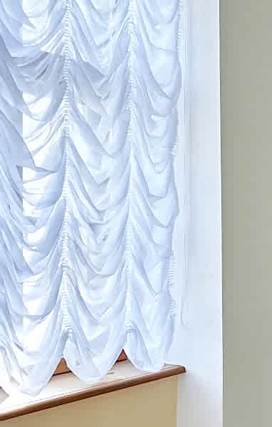 Шторы для госучреждений на заказ в Алматы от салона Belladone по выгодной стоимости.