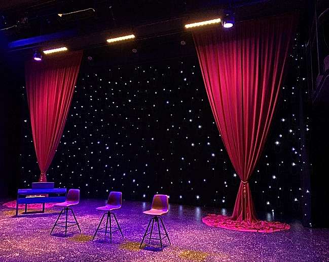 Шторы для театров и музеев на заказ