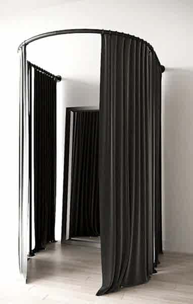 Шторы для магазинов и шоурумов на заказ в Алматы от салона Belladone по выгодной стоимости.