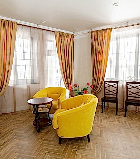 Шторы на круглые окна