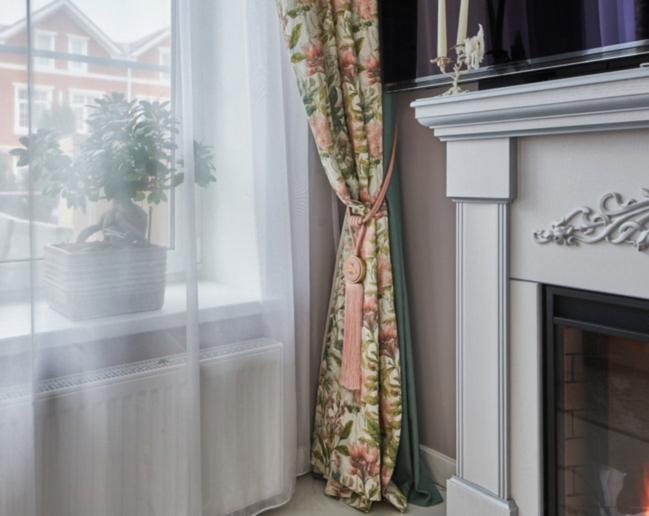 Шторы на круглые окна