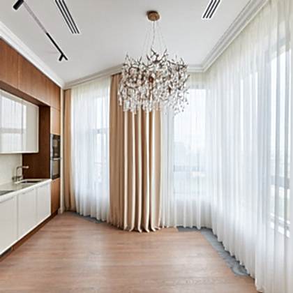 Вся квартира в шторах, ул. Нежинская