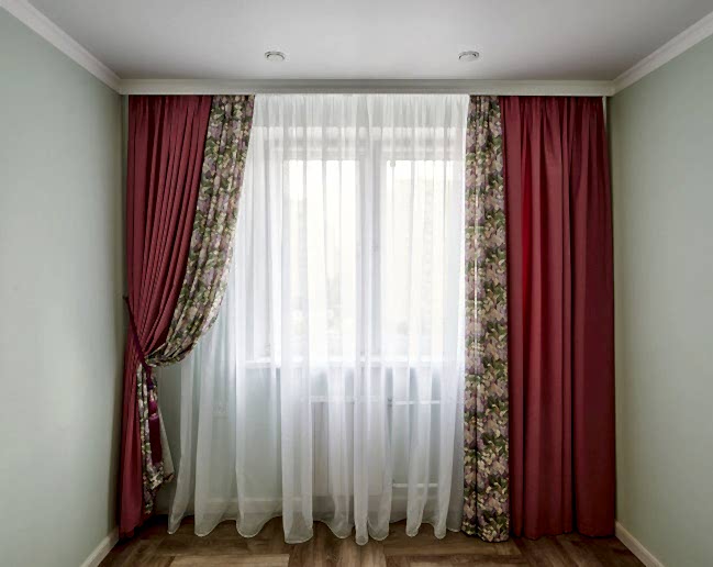 Шторы на круглые окна