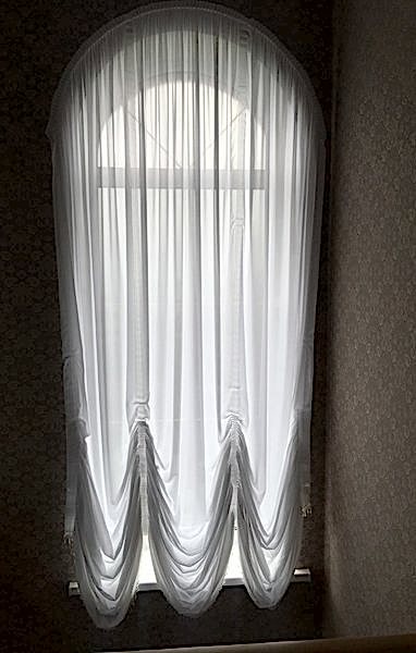 Австрийские шторы на заказ по индивидуальным размерам в Алматы - качественный пошив и цены от производителя Belladone.