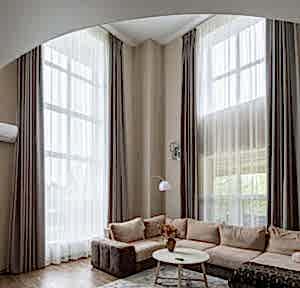 Шторы на электрокарнизе в частный дом, КП "Крючково"