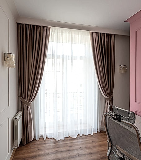 Шторы на круглые окна