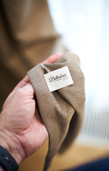 Дизайнерские шторы для спальни на заказ в Алматы - пошив штор в спальню на заказ от салона Belladone.