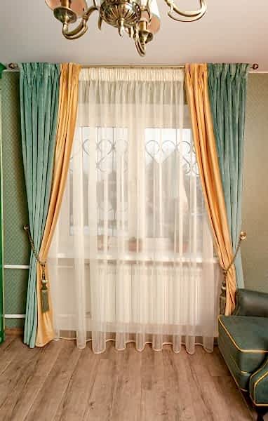 Шторы в офис на заказ в Алматы от салона Belladone по выгодной цене.