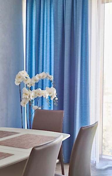Шторы в столовую на заказ в Алматы и области - выгодные цены на пошив дизайнерских штор для кухни и столовой в компании Belladone.