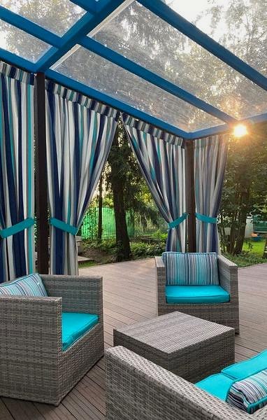 Шторы для веранды и открытой беседки на заказ в Алматы и области - пошив непромокаемых дизайнерских штор для улицы и террасы в компании Belladone по выгодной цене.