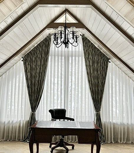 Шторы на треугольные окна