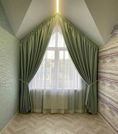 Шторы на треугольные окна