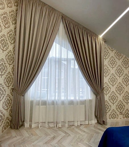 Шторы на треугольные окна