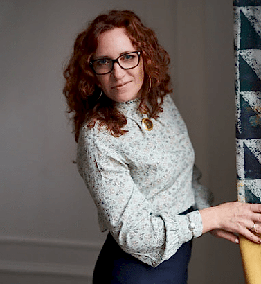 Шторы на круглые окна - закажите пошив штор на круглые окна в Алматы от салона Belladone по выгодной стоимости.