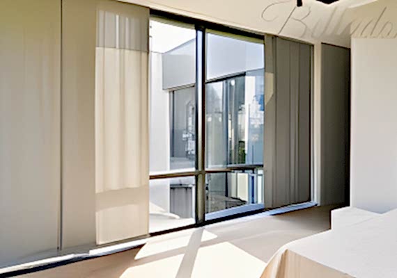 Пошив штор на заказ в Алматы и области по индивидуальным размерам и выгодной цене в ателье салона дизайн-студии Belladone.