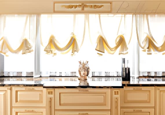 Пошив штор на заказ в Алматы и области по индивидуальным размерам и выгодной цене в ателье салона дизайн-студии Belladone.